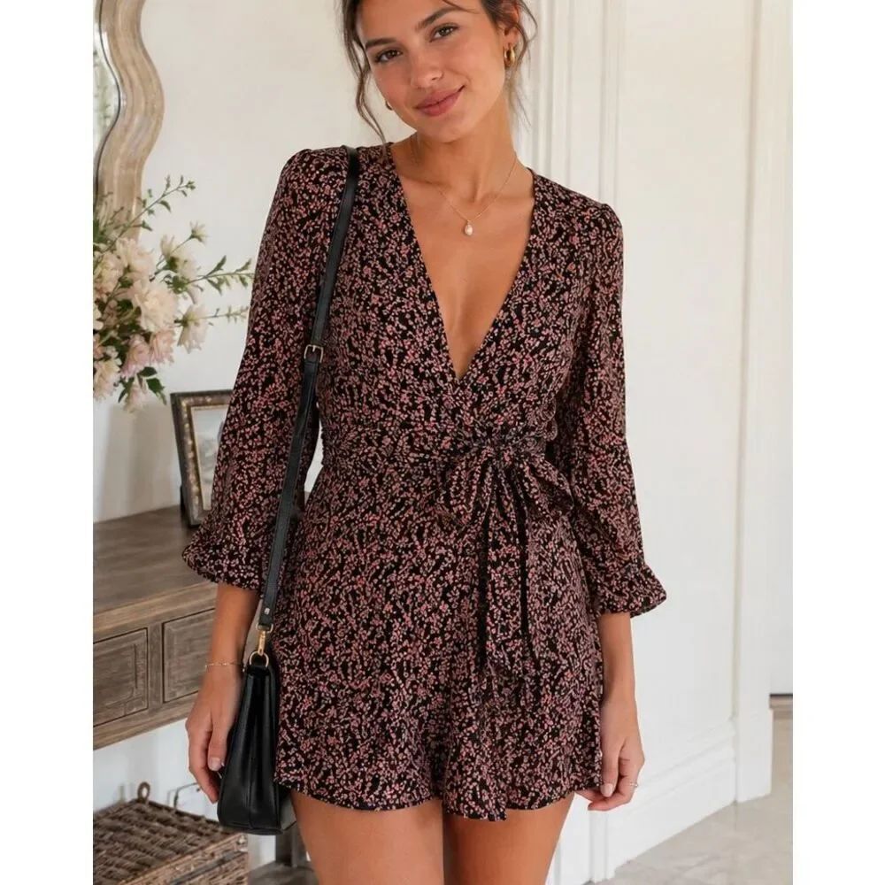 Free PeopleโClara Tunic Mini Dress Sz M Tie Waist Deep V Neck Boho